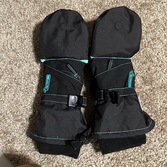 Warm fleeced lined waterproof gloves - Picture 2 of 3